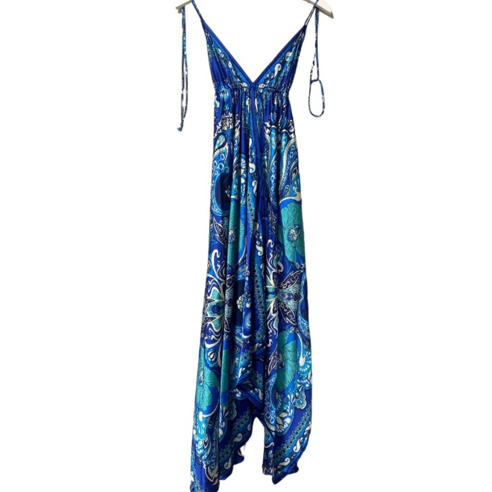 Arden B maxi dress back open